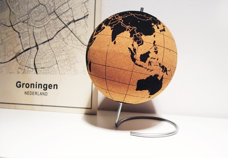 Wereldbol op kurk